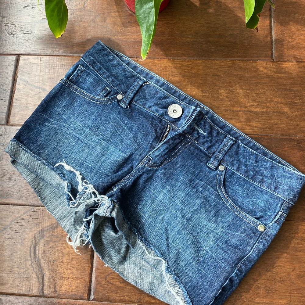 Guess Jeans Low-Rise Denim Shorts